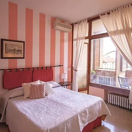 Vendégház A Teatro 4*