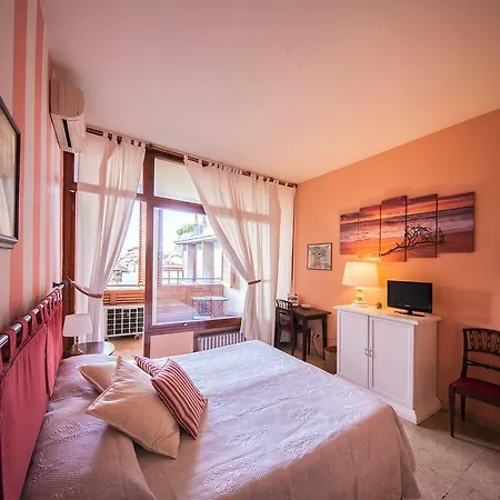 A Teatro Гостевой дом 3*